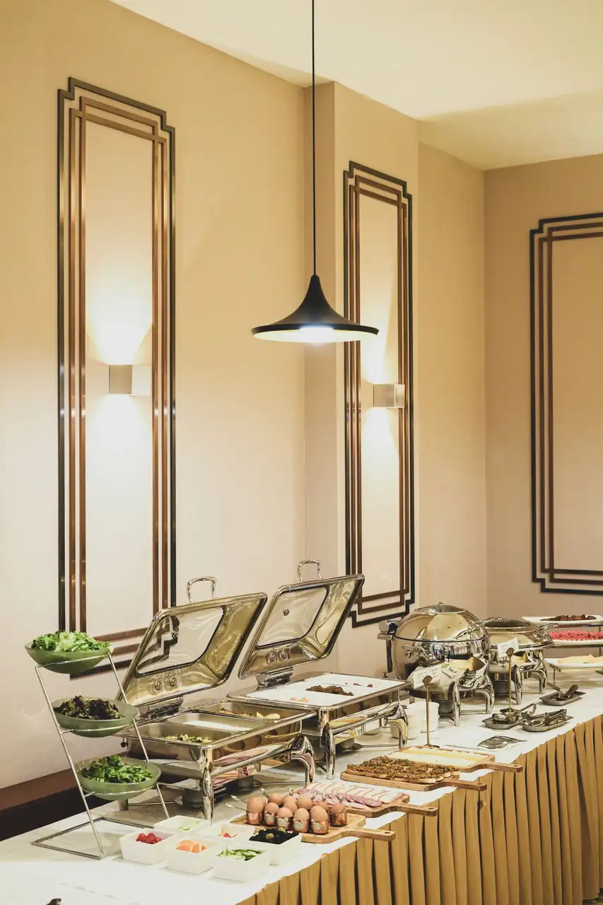Elegant Buffet Presentation